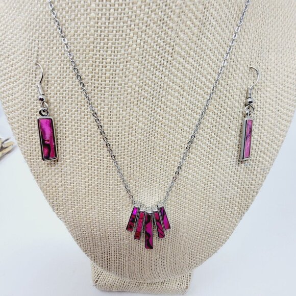Estate silver tone pink paua shell earrings and necklace set - Picture 1 of 3